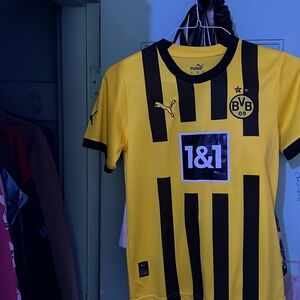 Jude Bellingham jersey and shorts set